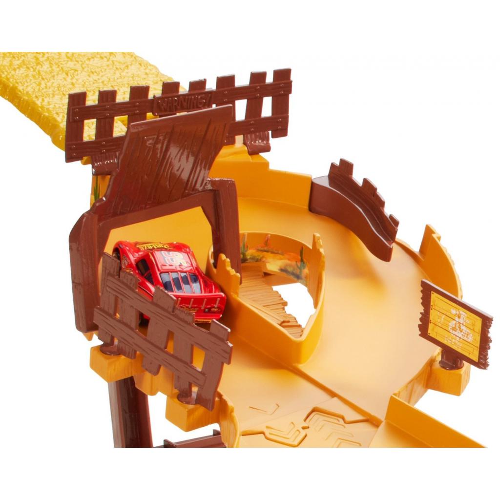 Автотрек Hot Wheels Втеча бездоріжжям (CDR37) - зображення 3