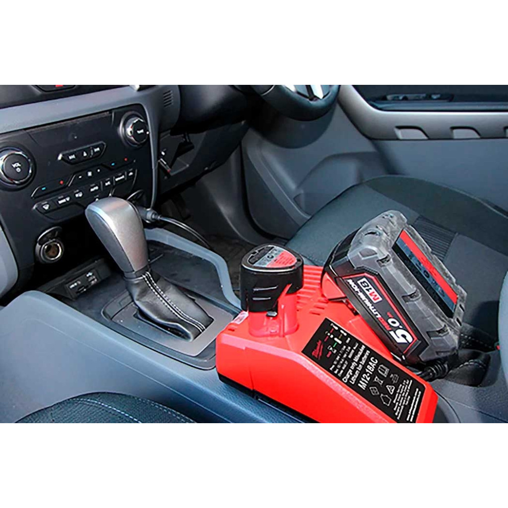 Зарядний пристрій для акумуляторів інструменту Milwaukee M12-18 AC 12В, автомобільний (4932459205) - зображення 5
