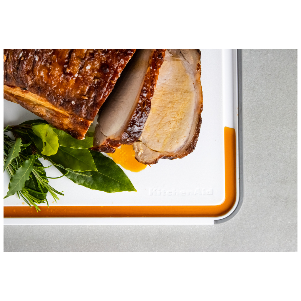 Дошка для нарізання KitchenAid Universal, двостороння, 35,5 х 28 х 1 (KEG700NOSMGA) - зображення 8