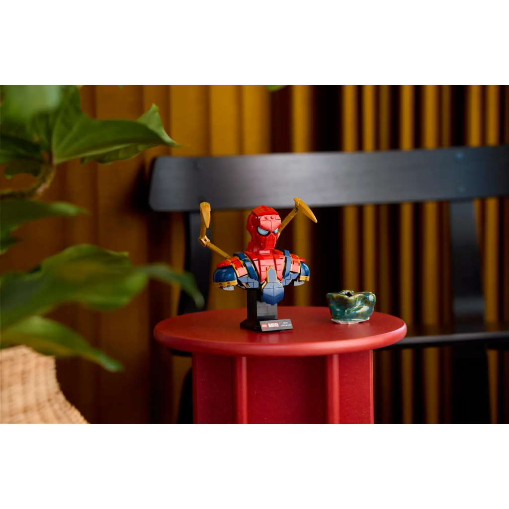 Конструктор LEGO Super Heroes Погруддя Залізної Людини-Павука (76326) - зображення 12