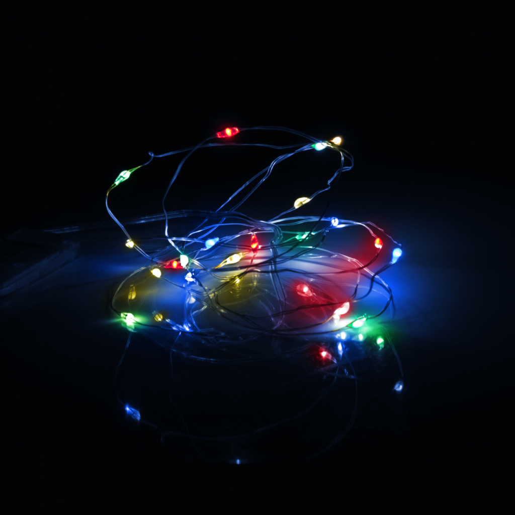 Гірлянда YES! Fun Нитка на мідному дроті 20 LED Різнокольорова 2 м Статична на Батарейках (975022) - зображення 3