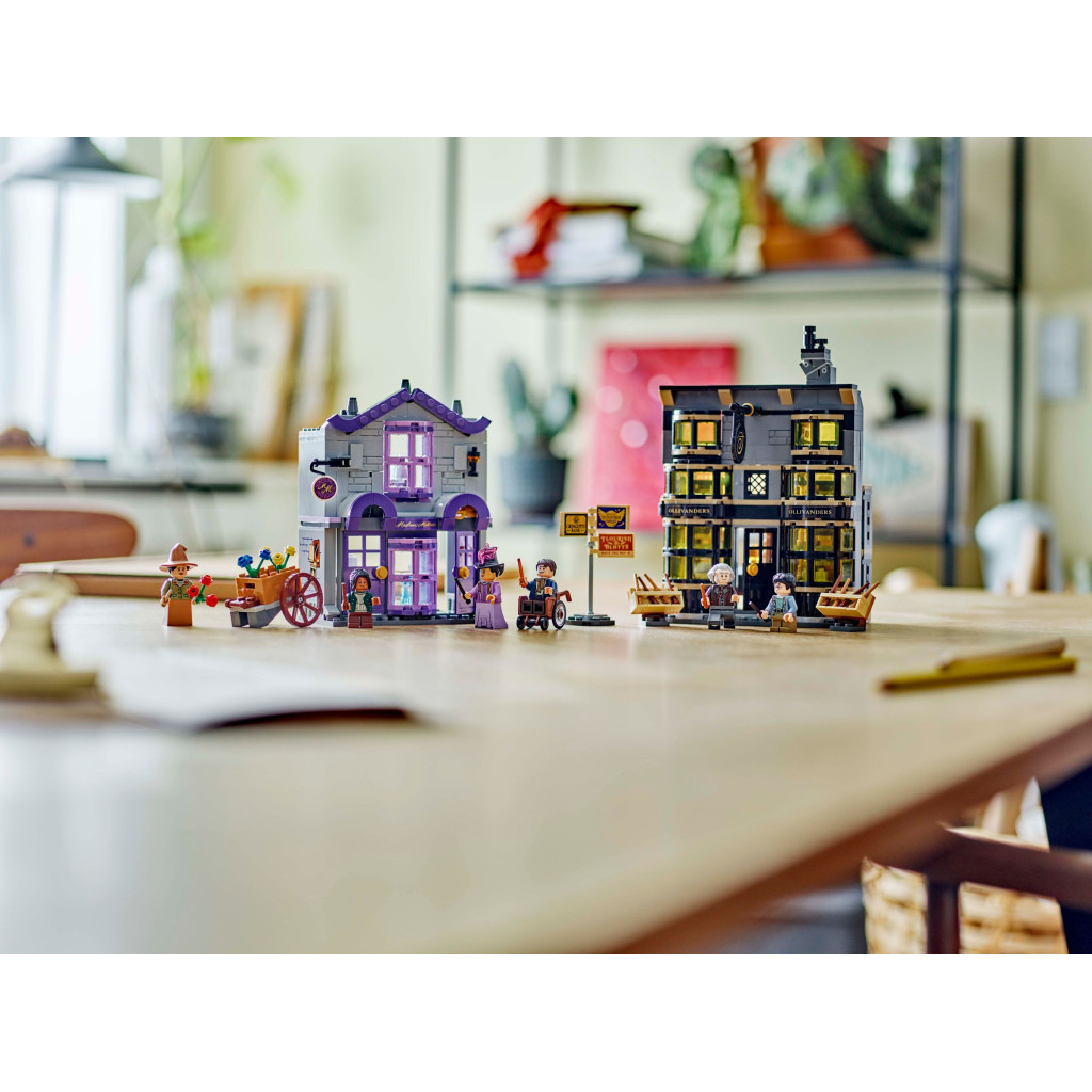Конструктор LEGO Harry Potter Крамниці Олівандера й мантій від Мадам Малкін (76439) - зображення 12