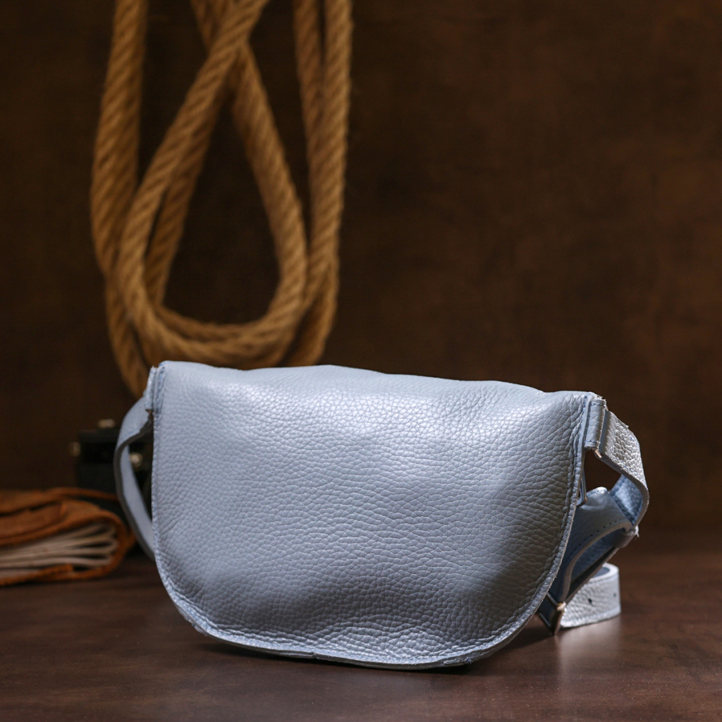 Сумка Shvigel Шкіряна бананка Блакитна (16374) - зображення 9