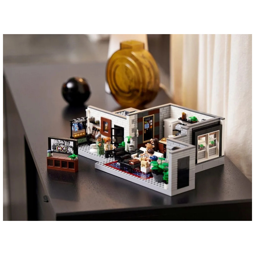 Конструктор LEGO Icons Queer Eye лофт «Чудової п'ятірки» 974 деталі (10291-) - зображення 8