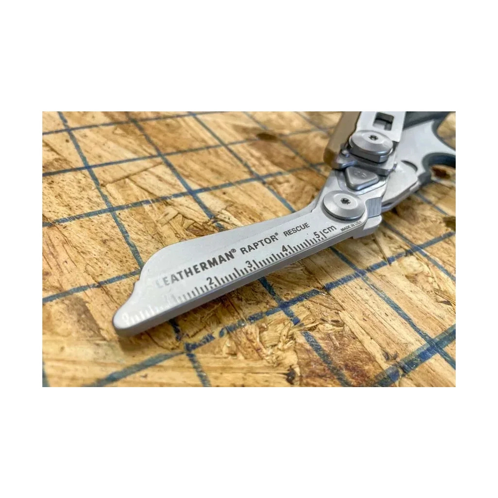 Мультитул Leatherman Raptor Rescue чохол Molle Black/Sand (833062) - picture 11