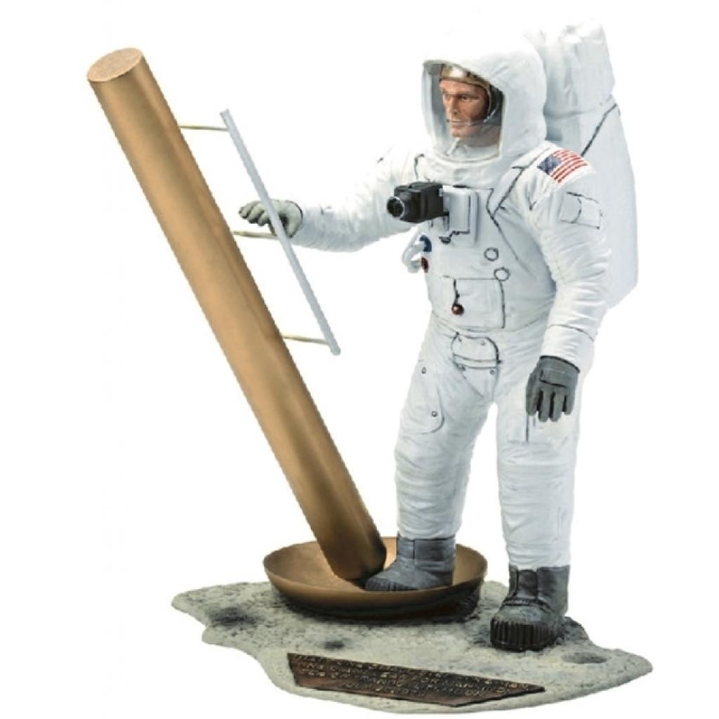 Збірна модель Revell Астронавт на Місяці. Місія Аполлон 11 (4009803895253) - зображення 2
