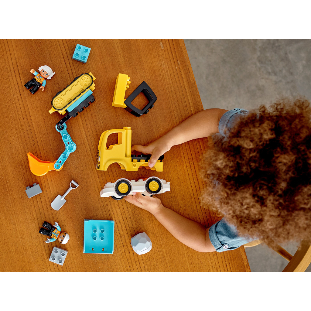 Конструктор LEGO Вантажівка і гусеничний екскаватор (10931) - изображение 8
