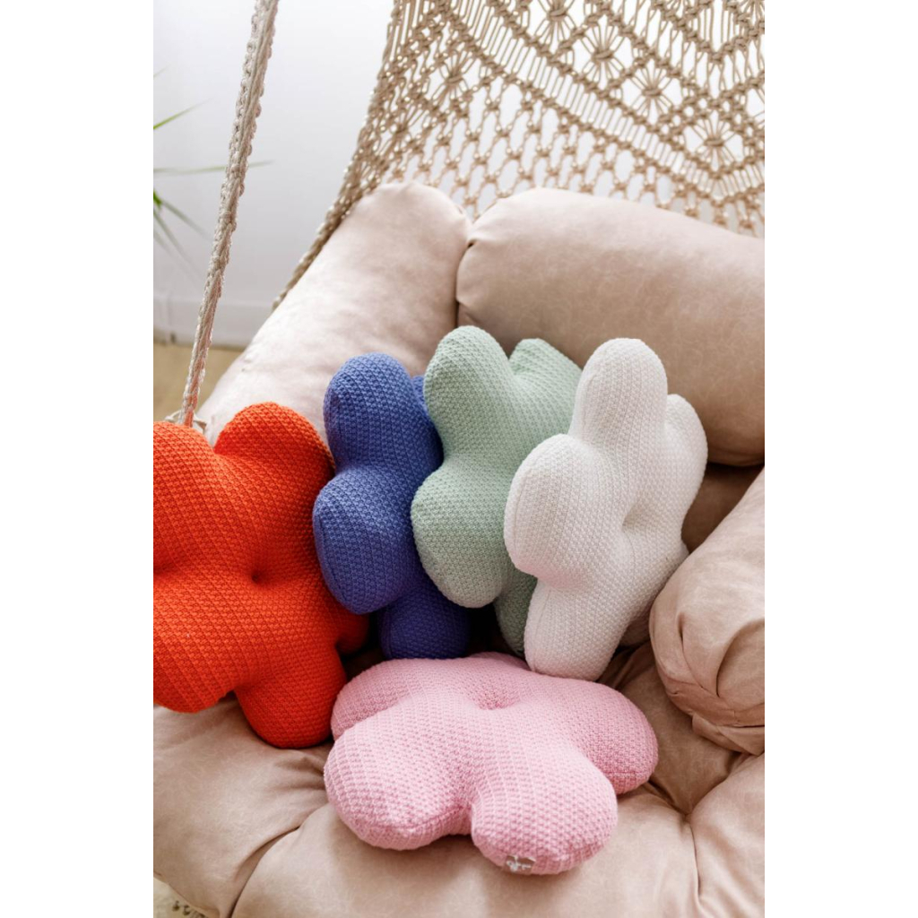 Подушка Прованс в'язана декоративна Квіточка 40 см М'ятна (033717) - зображення 3