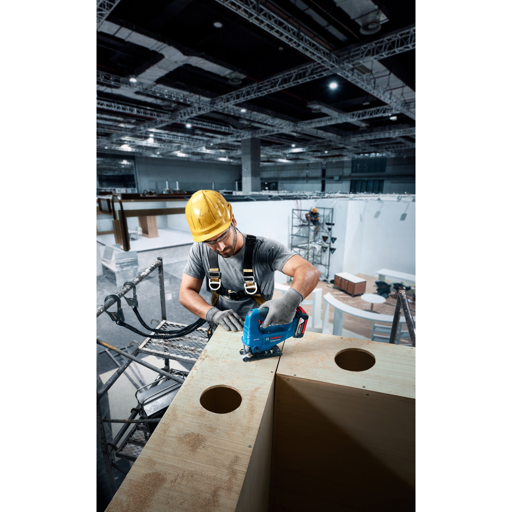 Електролобзик Bosch GST 183-LI безщітковий, 18V, 0-3300об/хв, хід 20мм (без АКБ та ЗП) (0.601.5B7.020) - изображение 2