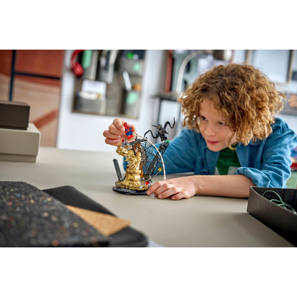 Конструктор LEGO Super Heroes Легендарна битва: Людина-павук vs. Піщана людина (76334) - зображення 9