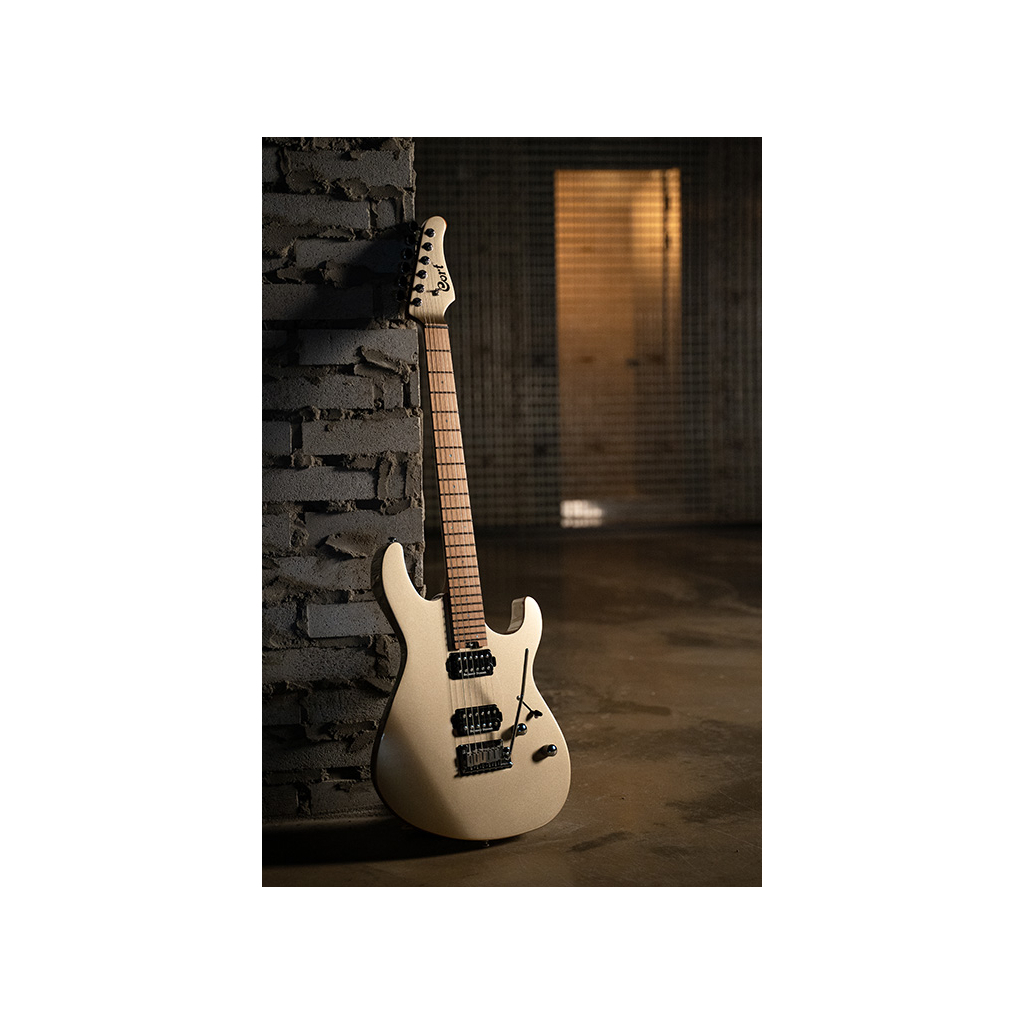 Електрогітара Cort G300 Pro Metallic Gold - изображение 8