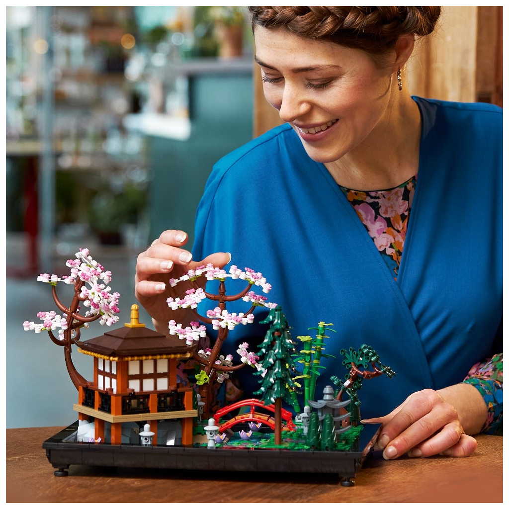 Конструктор LEGO Icons Тихий сад 1363 деталі (10315) - зображення 3