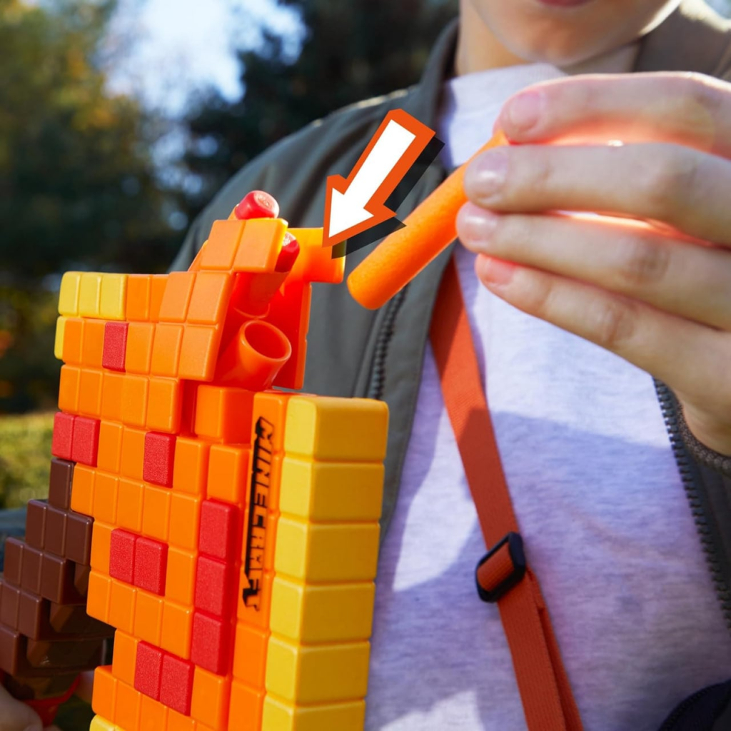 Іграшкова зброя Hasbro Бластер-сокира NERF Minecraft Firebrand (F8953) - зображення 5