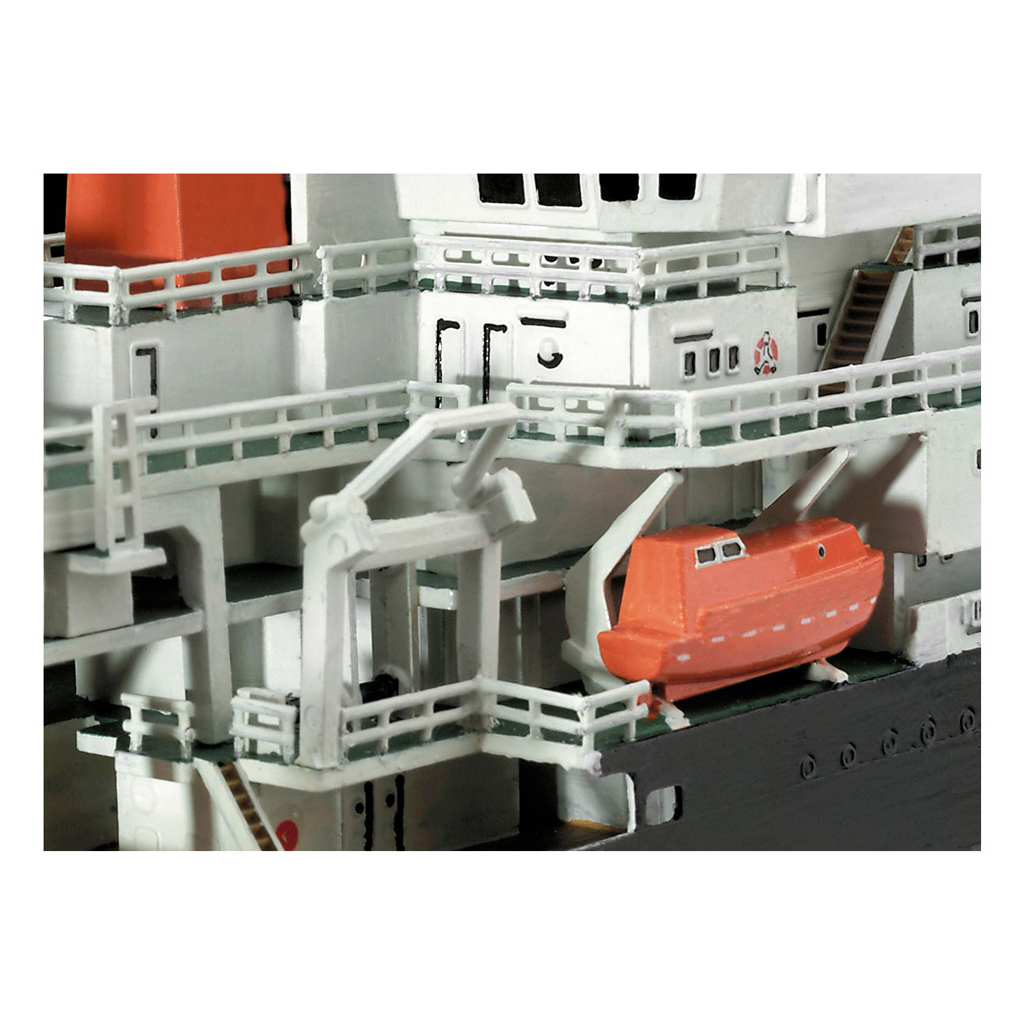 Збірна модель Revell Німецький дослідницкий корабель Метеор рівень 4 масштаб 1:300 (RVL-05218) - зображення 7