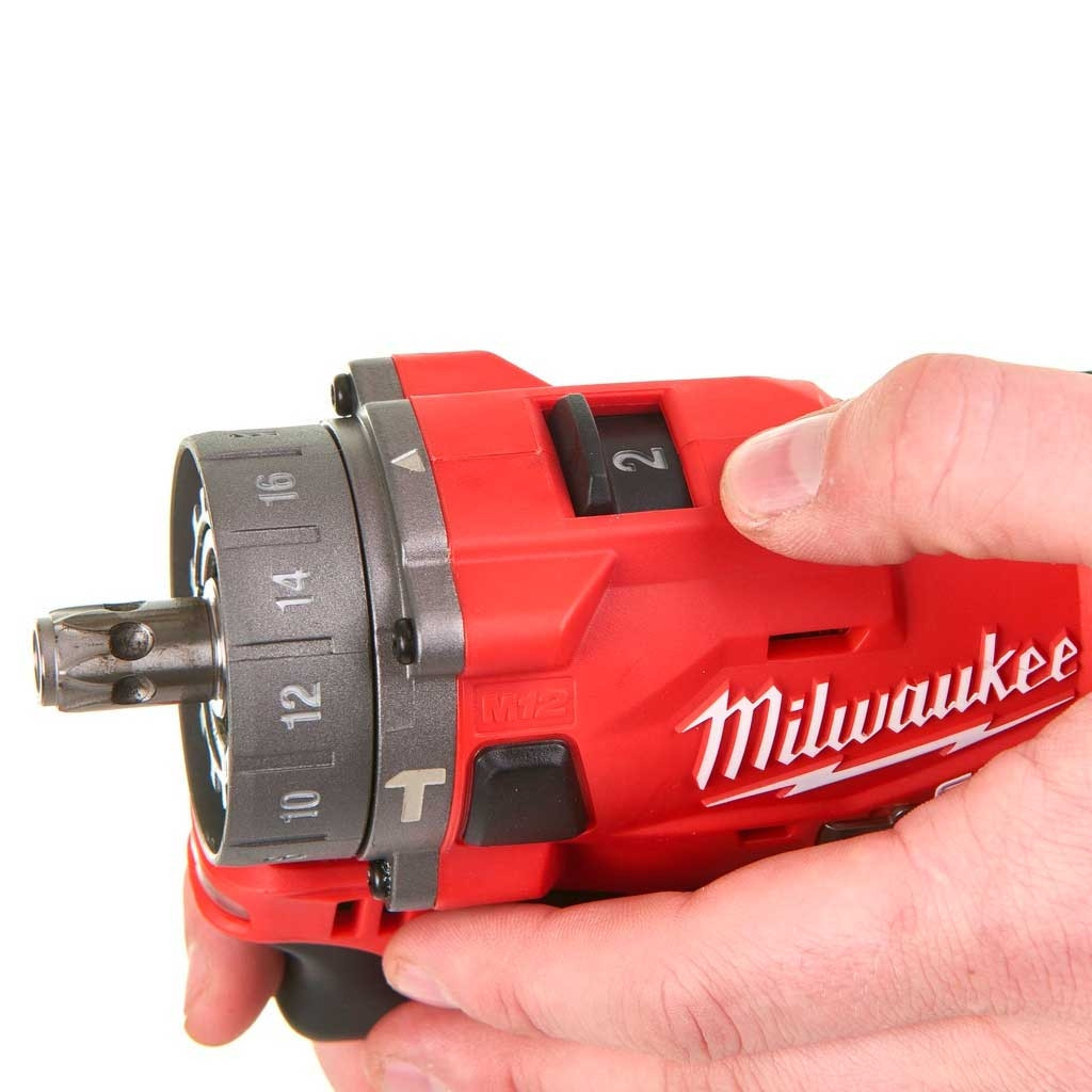 Шуруповерт Milwaukee M12 FPDXKIT-202X, 44Нм, 2x2Аг, 2 насадки, кейс (4933464138) - зображення 11