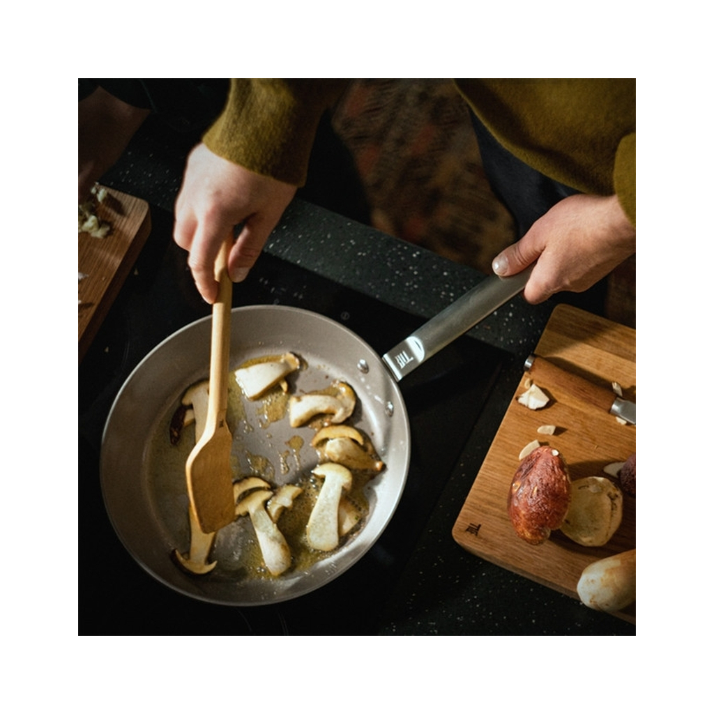 Сковорода Fiskars Norden 28 см з мінеральним покриттям (1067633) - зображення 8