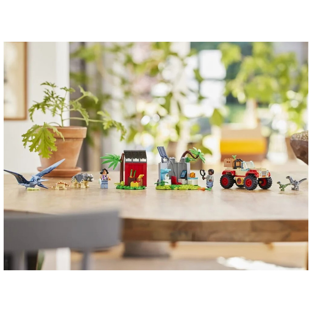 Конструктор LEGO Jurassic World Центр порятунку малюків динозаврів (76963) - зображення 2